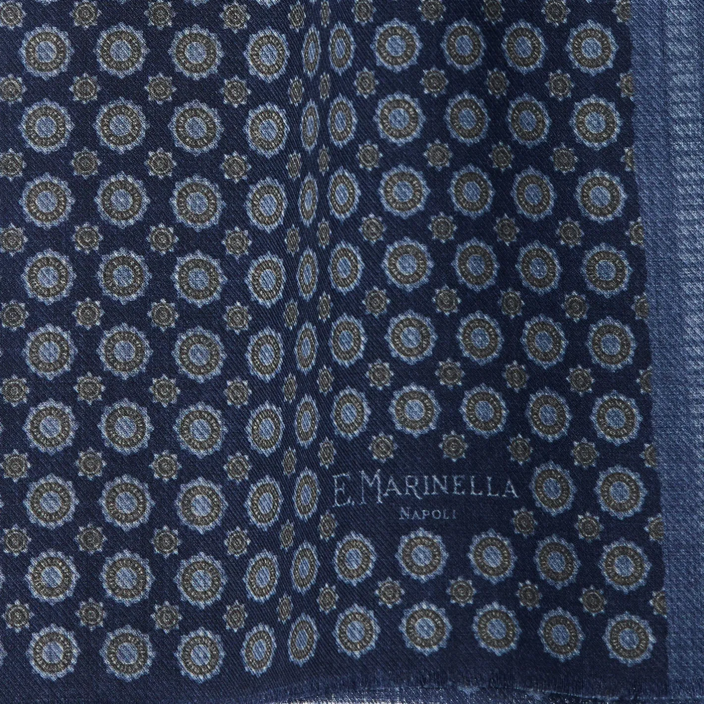 E.Marinella STOLA BLU SCURO In lana con decorazioni floreali New